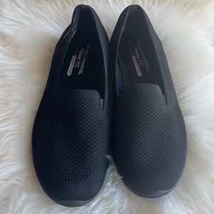 Skechers flat shoes